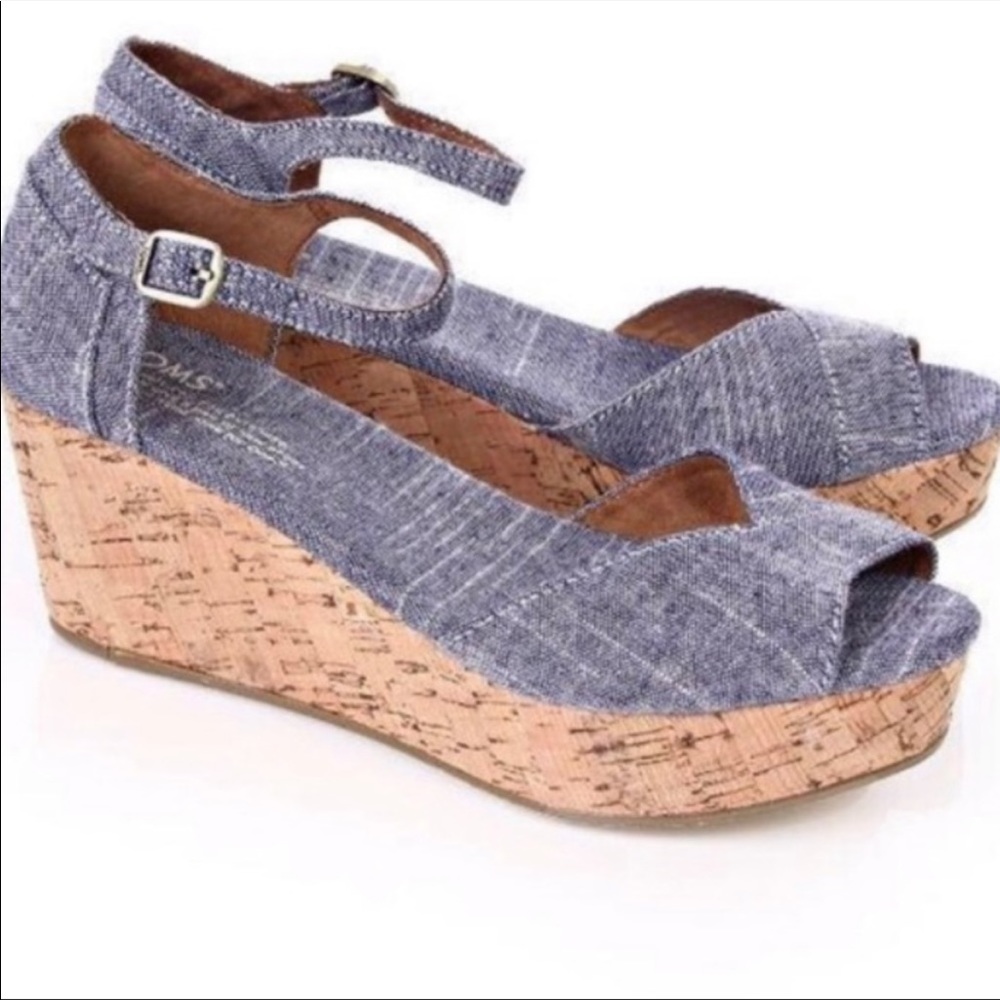 Cute toms platform denim sandals Paid $85, selling for $25.